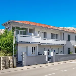Nada & Ivan With Terrace Baška